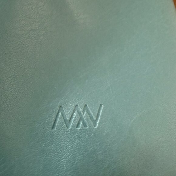 Matt & Nat Aries Backpack Oasis with adjustable straps, like new - Picture 10 of 16